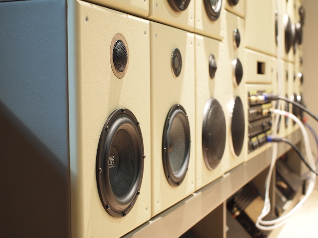 サウンドサスペンション スピーカー アマネ