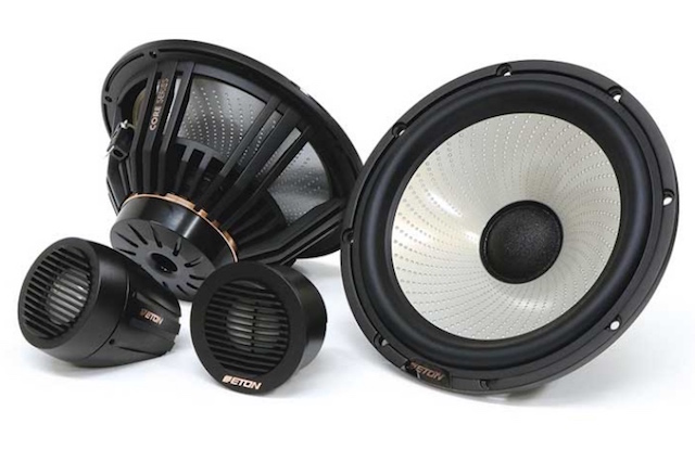 イートンの３５周年モデルユニットが試聴できます