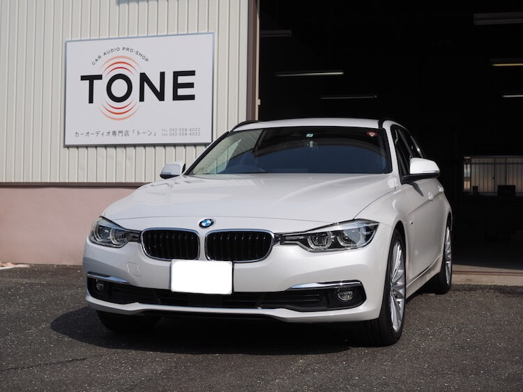 ＢＭＷ ３２０ｄ（Ｆ３１）にブラムのスピーカー取り付け作業