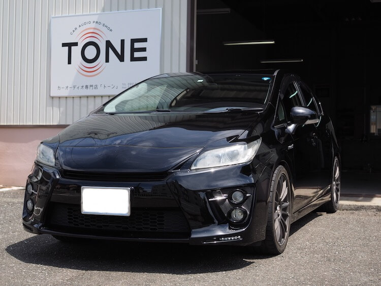 トヨタ プリウス にカロッツェリアの外部アンプＲＳ−Ａ９９xを取り付け