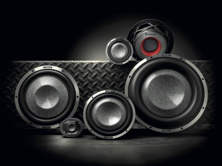 フォーカルの新しいカタログをいただきました