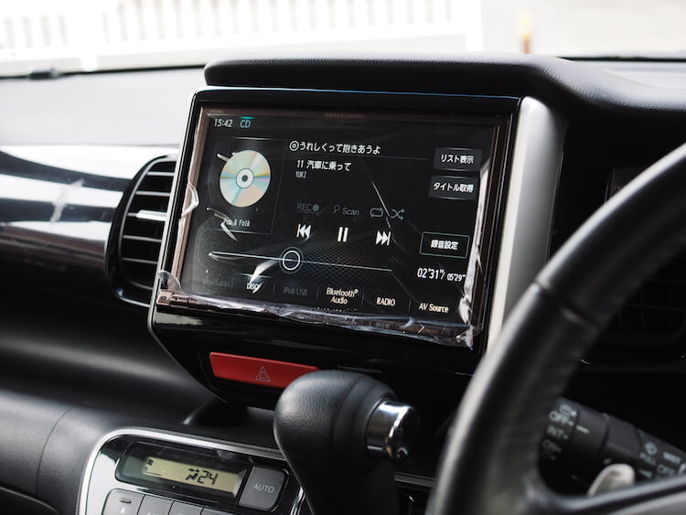 ホンダ Ｎ－ＢＯＸカスタム サウンドナビ取り付けからのスピーカー交換作業