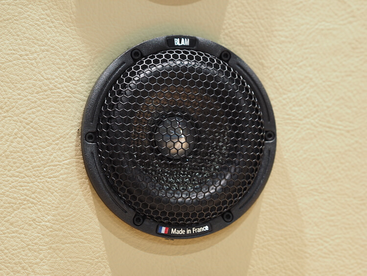 スピーカーの試聴機を追加しました