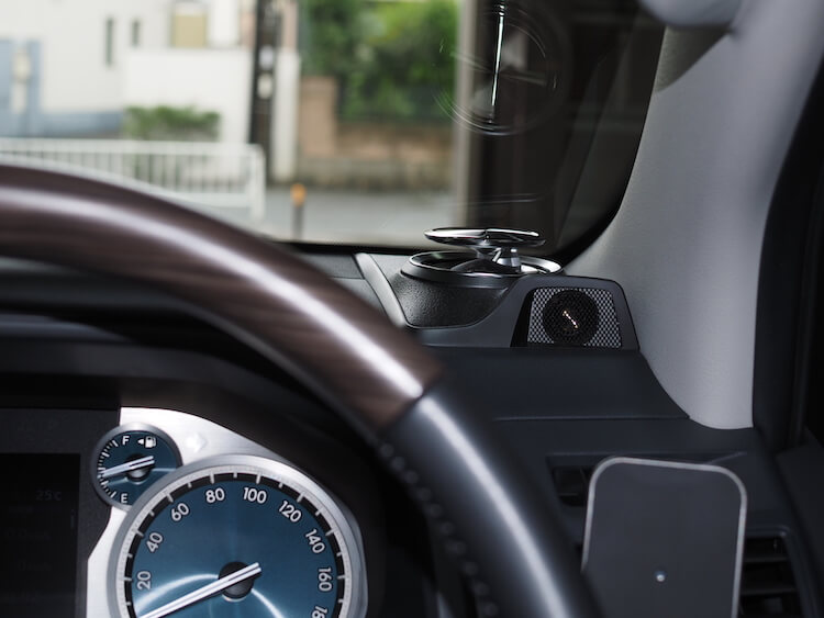 トヨタ ランドクルーザープラド リフトアップスピーカー取り付け