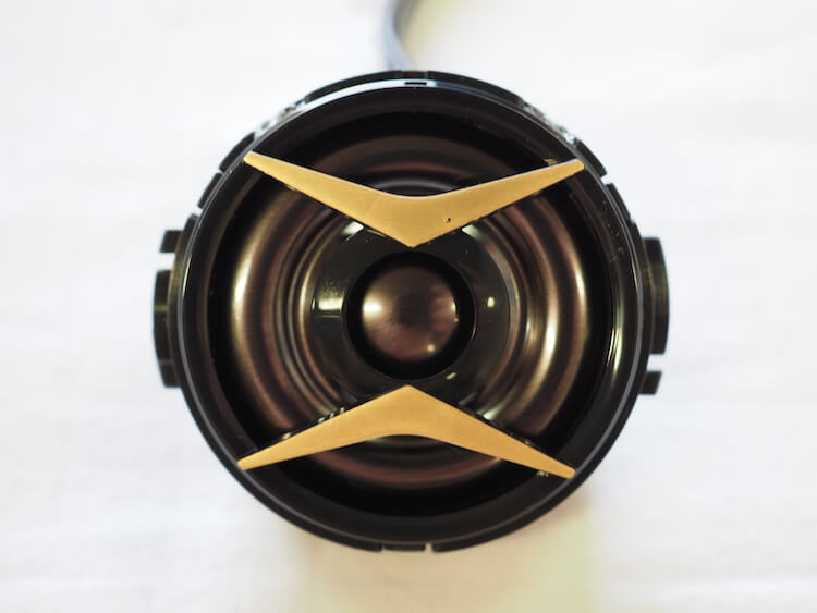 日産 リーフ スピーカー交換作業