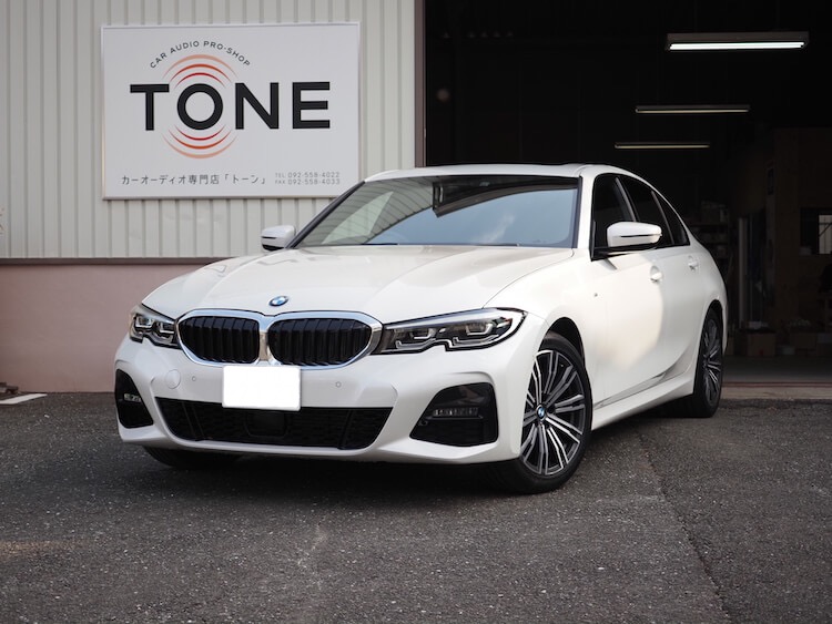ＢＭＷ ３シリーズ（Ｇ２０）スピーカー交換・アンプ内蔵プロセッサー取り付け