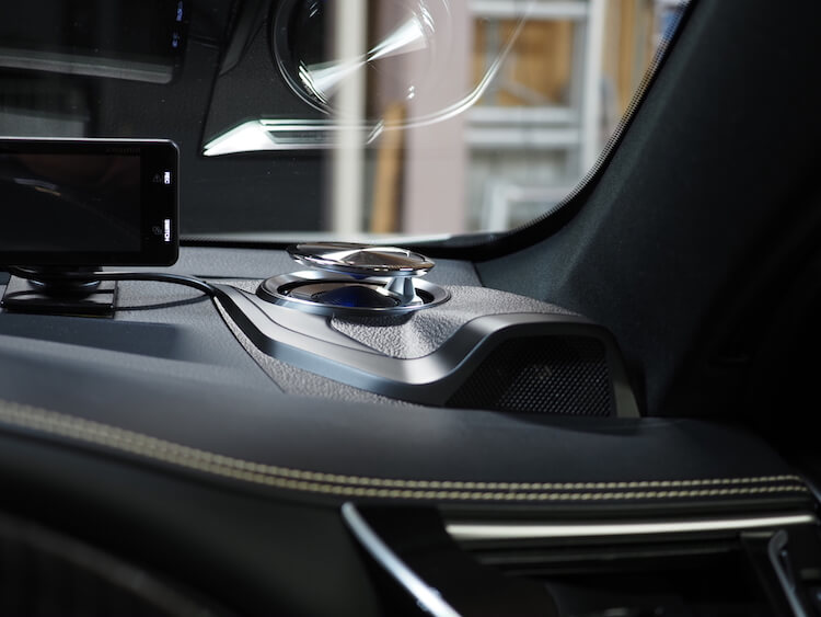 トヨタ ハリアー リフトアップスピーカー取り付け