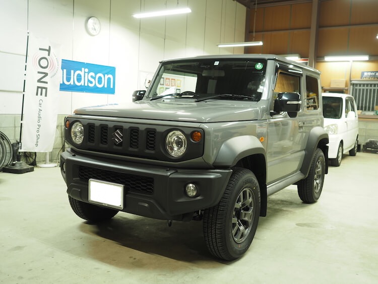 スズキ ジムニーシエラ スピーカーケーブル配線作業