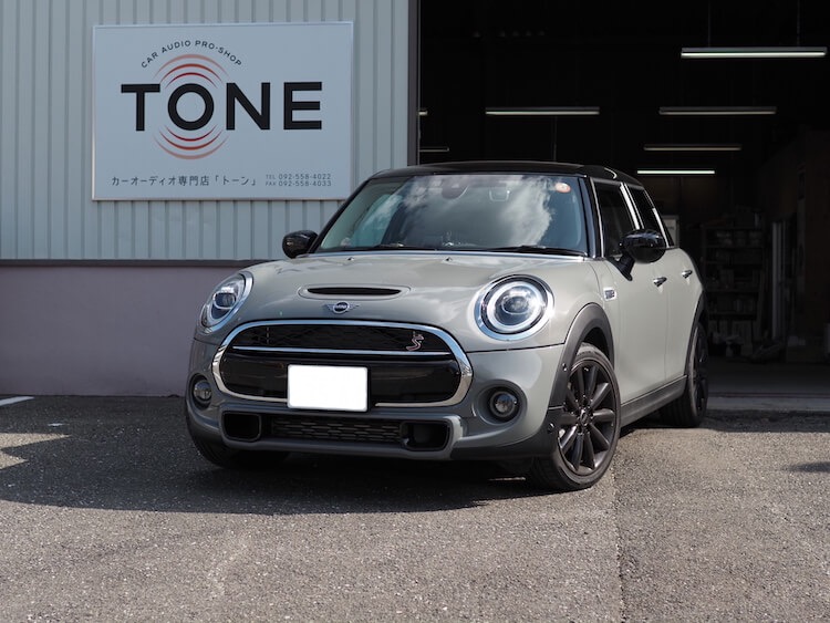 ミニ クーパー スピーカー交換作業