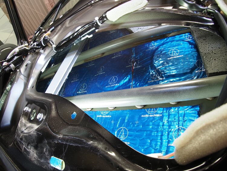 スバル レガシィアウトバック オーディオ取り付け ドア作業編