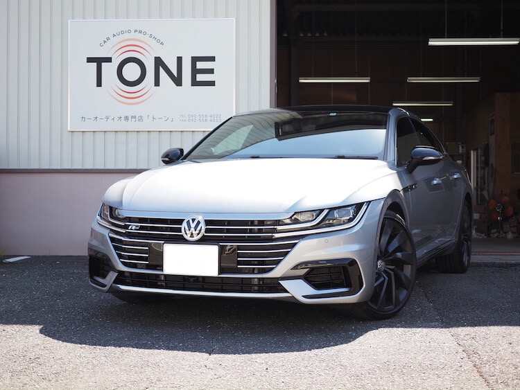 フォルクスワーゲン アルテオン ドア制振とフロア静音作業