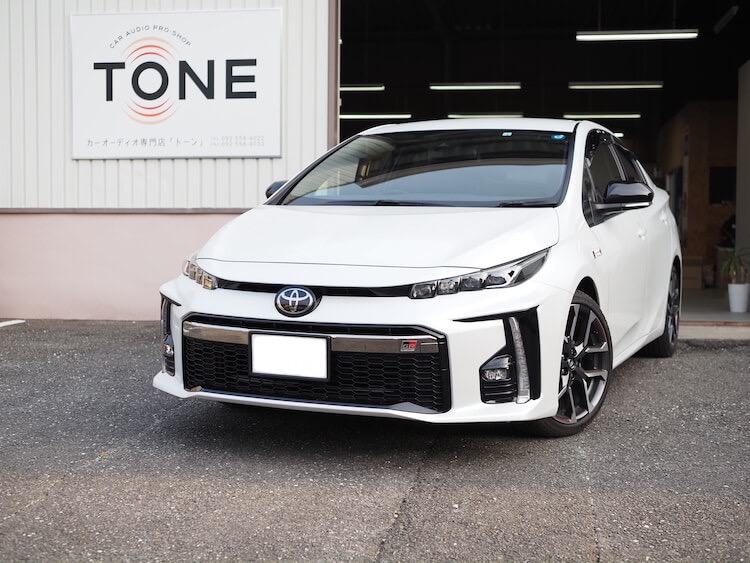 トヨタ ＧＲプリウスＰＨＶ スピーカー交換、ナビ、サブウーファー、アンプ取り付け作業