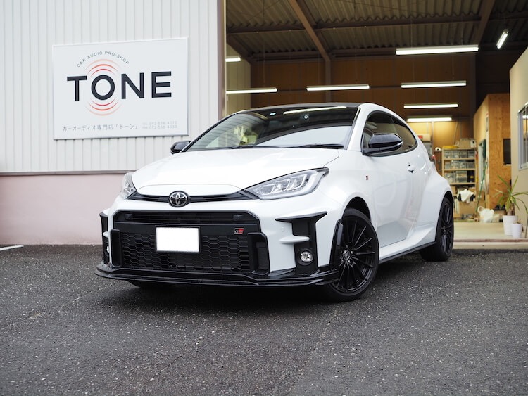 トヨタ ＧＲヤリス スピーカー交換作業