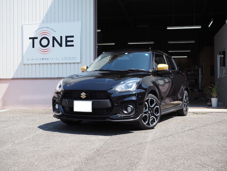 スズキ スイフト スピーカー交換、サブウーファー、ナビゲーション取り付け