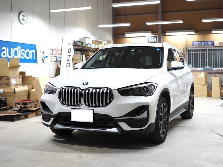 ＢＭＷ Ｘ１ フロントスピーカー交換作業