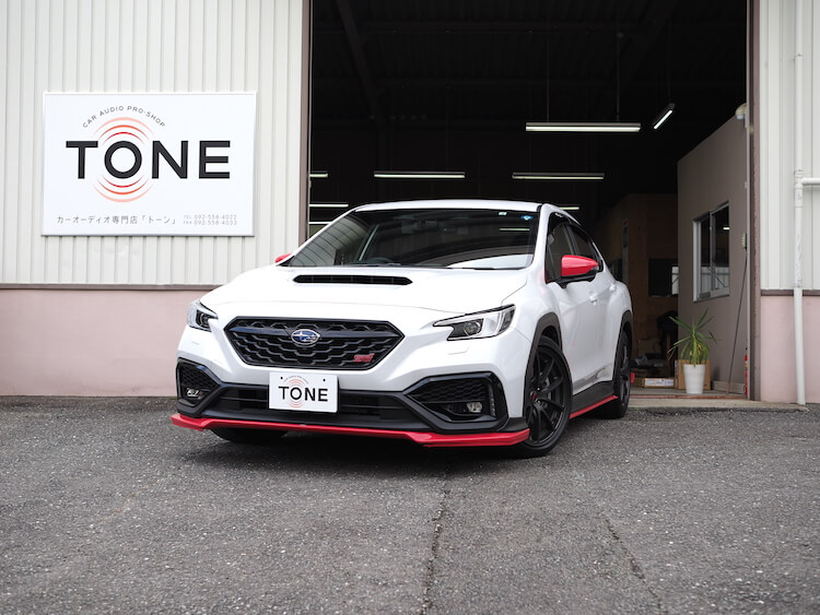 スバル ＷＲＸ スピーカー交換とサブウーファー、アンプ内蔵ＤＳＰ取り付け