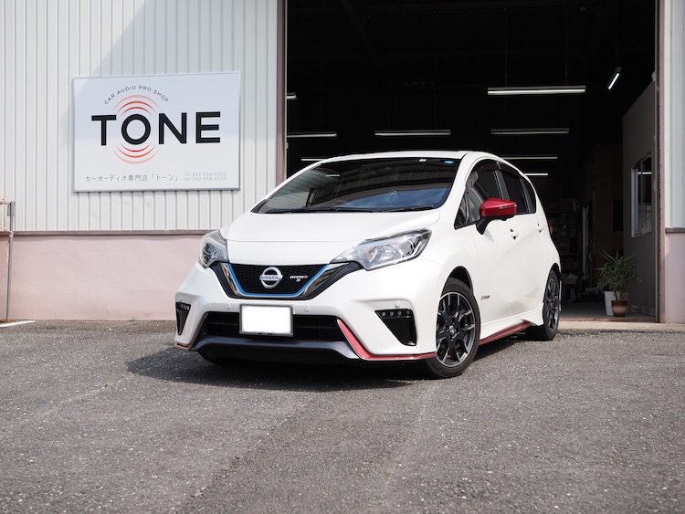 日産 ノート アンプ交換作業