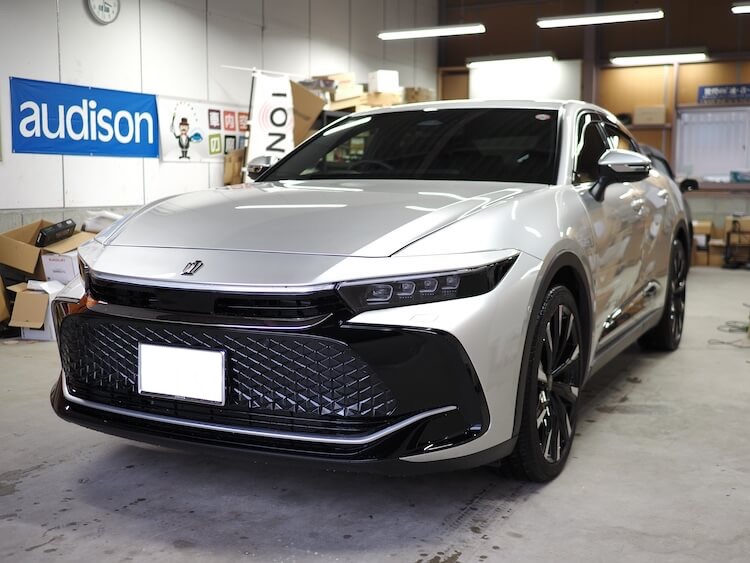 トヨタ クラウン アンプ内蔵ＤＳＰの取り付けとサブウーファー交換