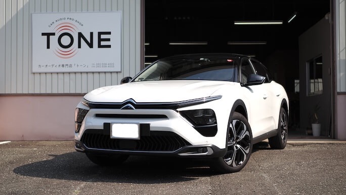 シトロエン Ｃ５ Ｘ 外部アンプ取り付け
