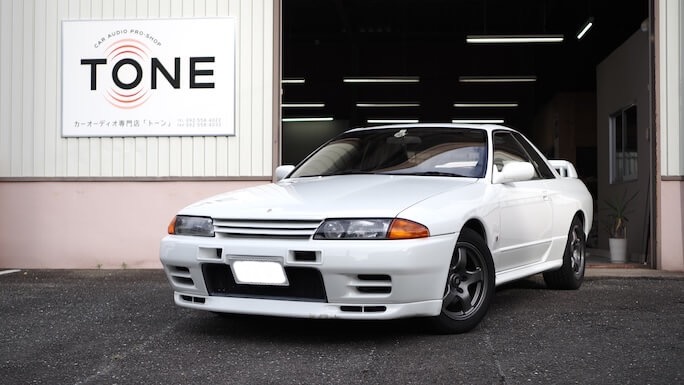 日産 スカイライン オーディオ取り付け作業