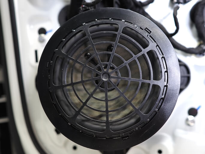 シトロエンC5Xのフロントドアスピーカー