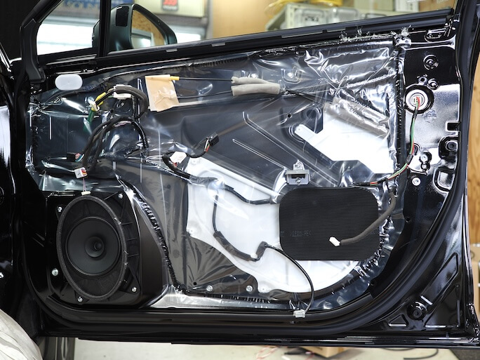 スバルレガシィアウトバックのフロントドア内部